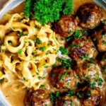 Köttbullar – Schwedische Hackbällchen