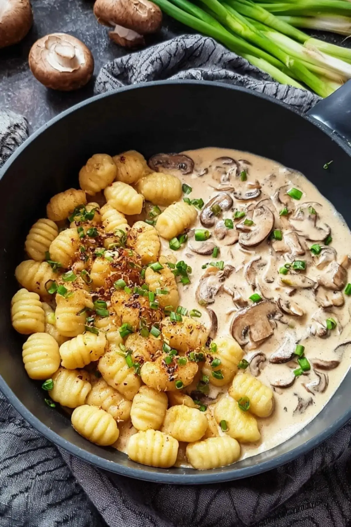 Gnocchi mit Pilz Rahm Soße - Noras Kreationen