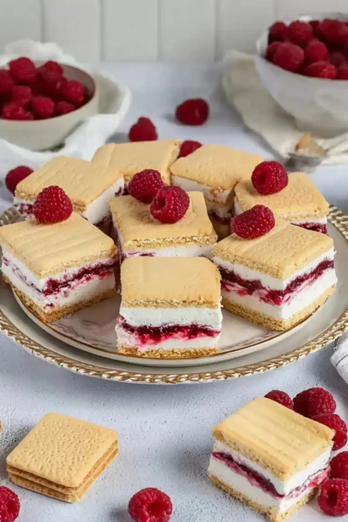 butterkekskuchen mit himbeeren