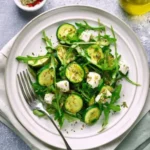 Zucchini Salat mit Rucola