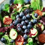 Salat mit Heidelbeeren