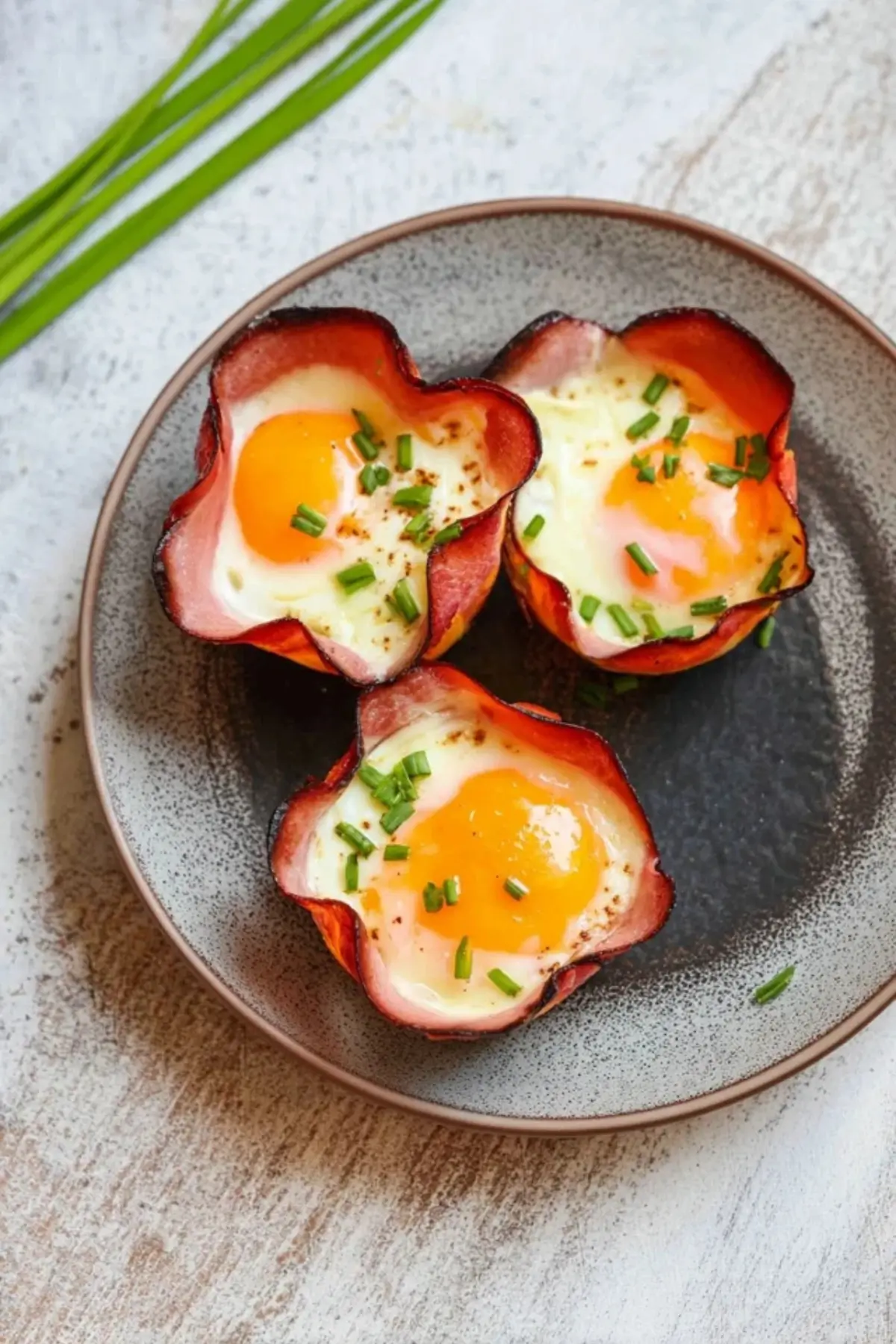 Frühstücksmuffins mit Ei