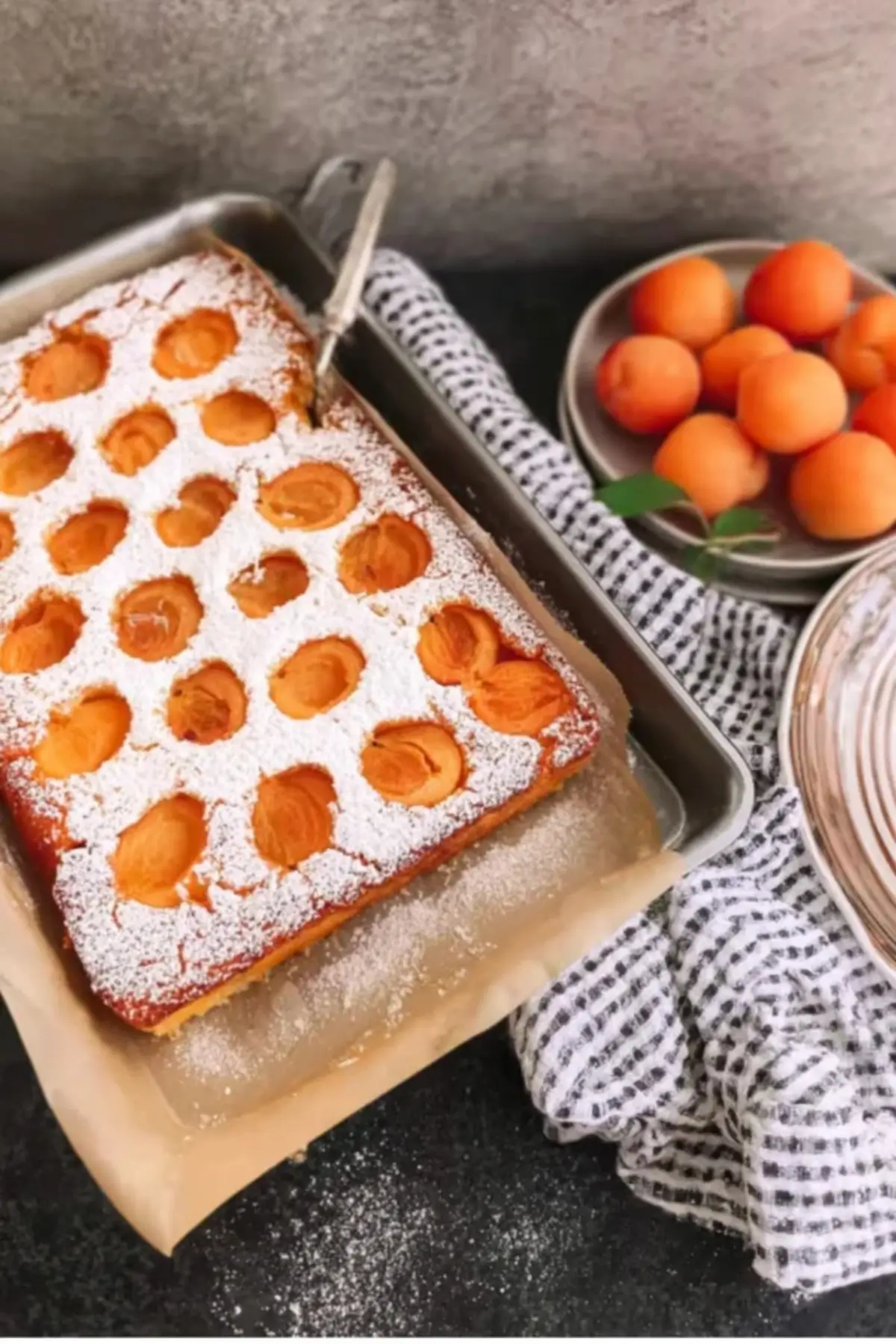 Aprikosenkuchen mit Joghurt