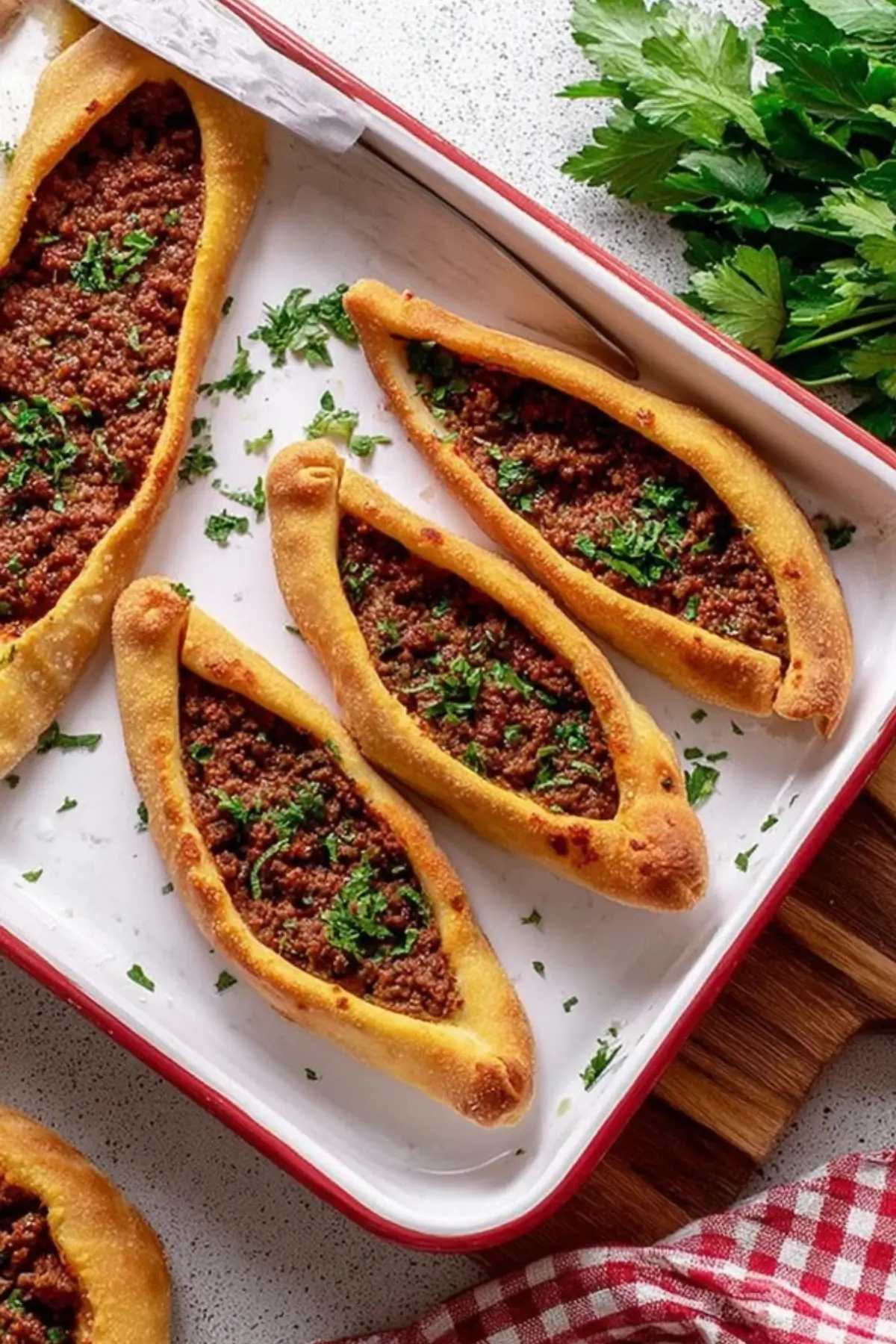 Pide mit Hackfleisch – Einfache Zubereitung in 6 Schritten - Noras ...