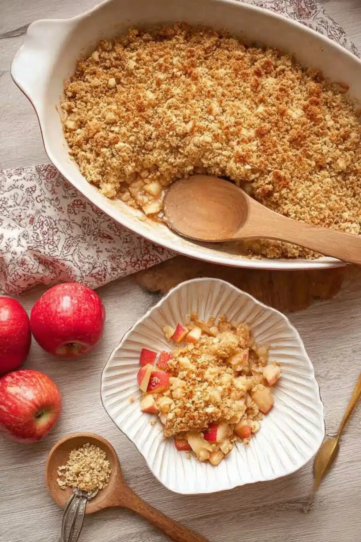 Apfel Crumble Rezept mit Haferflocken – 5 einfache Schritte - Noras ...
