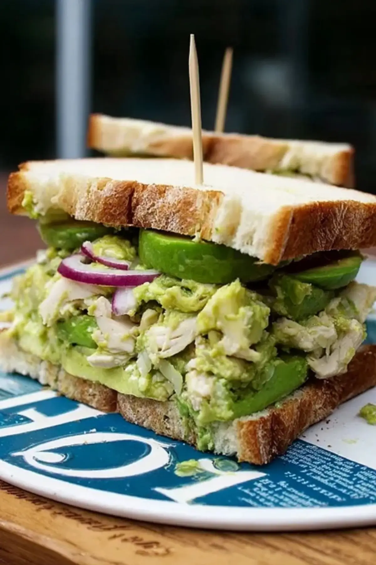 Hähnchen-Avocado Sandwich