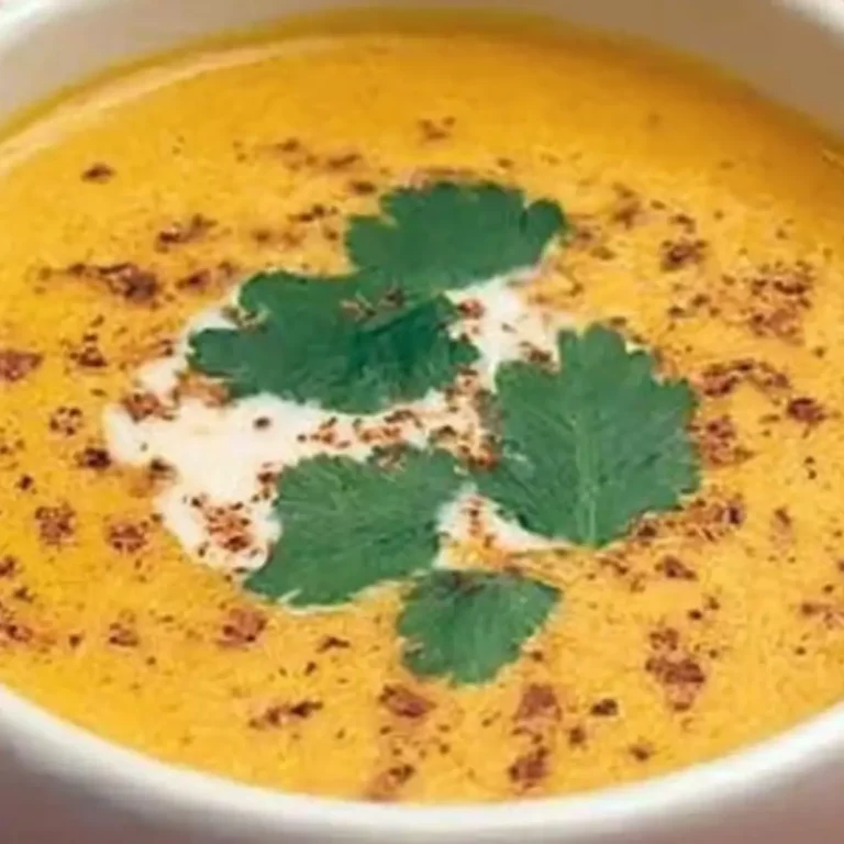 Kürbissuppe mit Kokosmilch und Ingwer