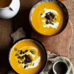 Omas Kürbis-Kartoffel-Suppe mit Möhren