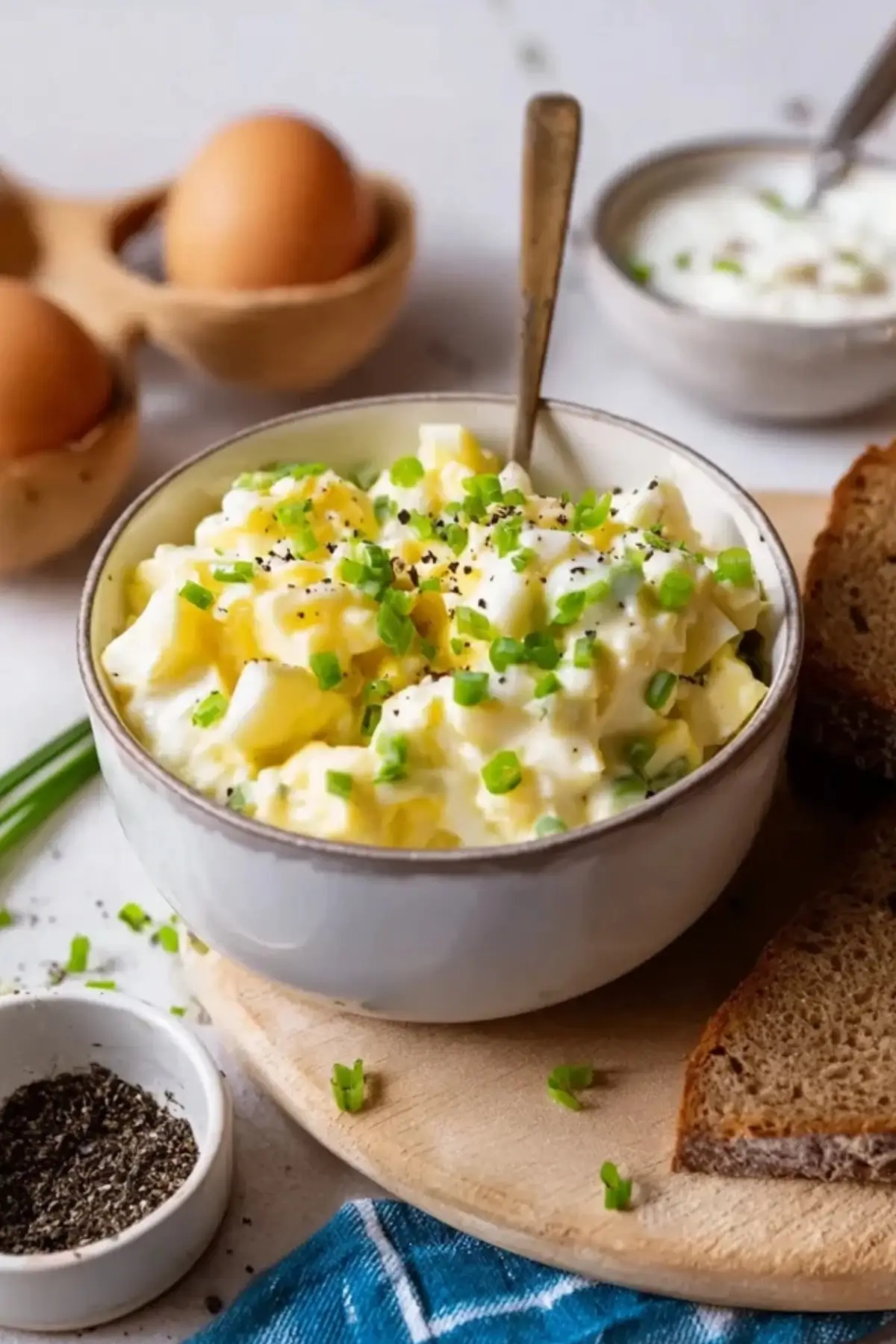 Leichter Eiersalat mit Joghurt