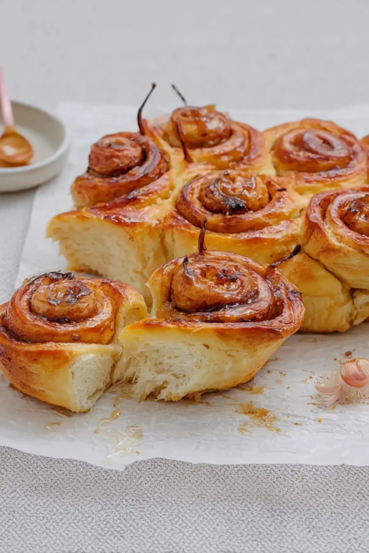 Hefeschnecken mit Quittengelee