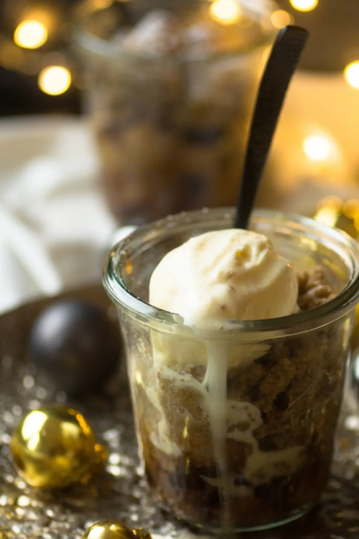 Winterlicher Spekulatius-Bratapfel-Crumble im Glas